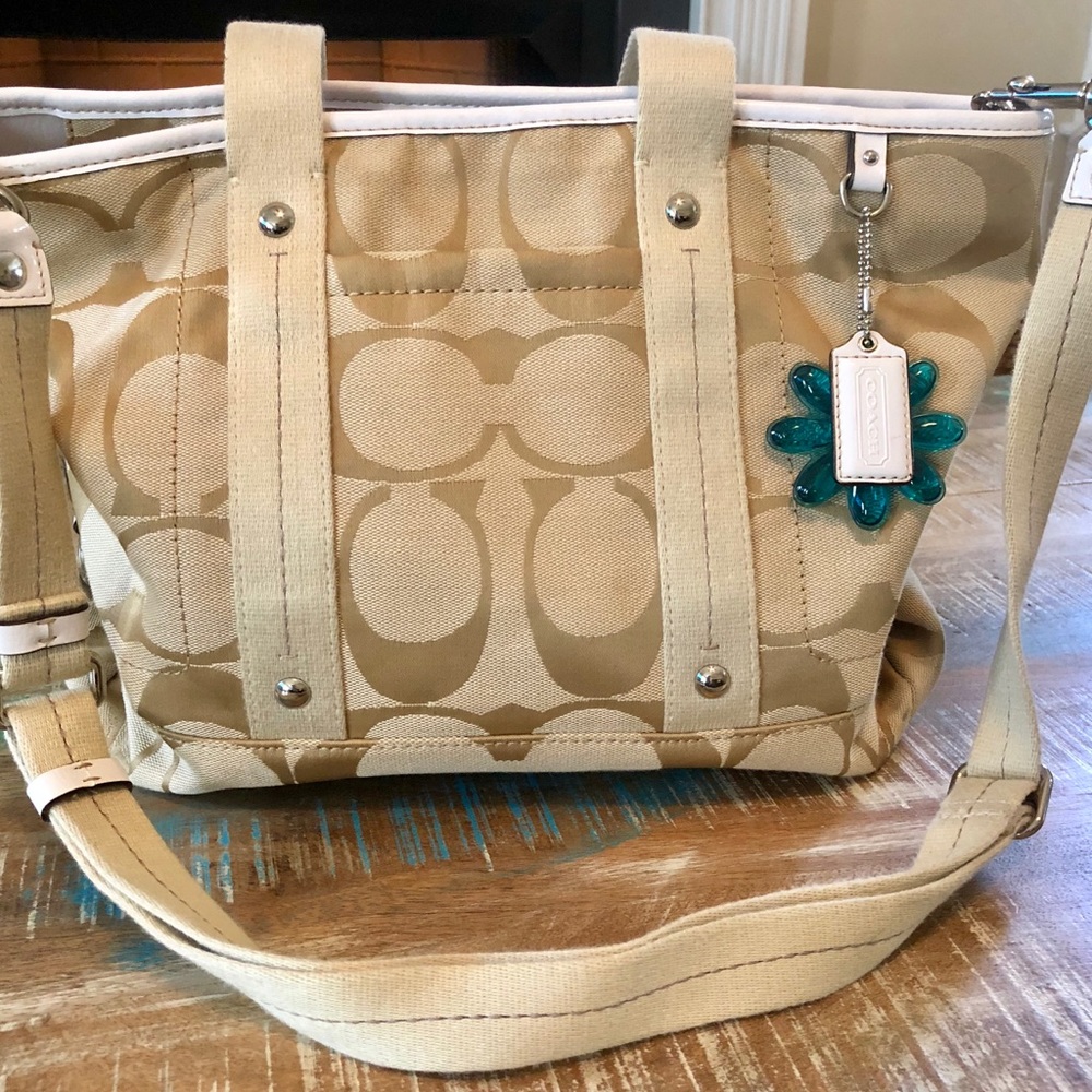 AUTHENTIC Coach purse
